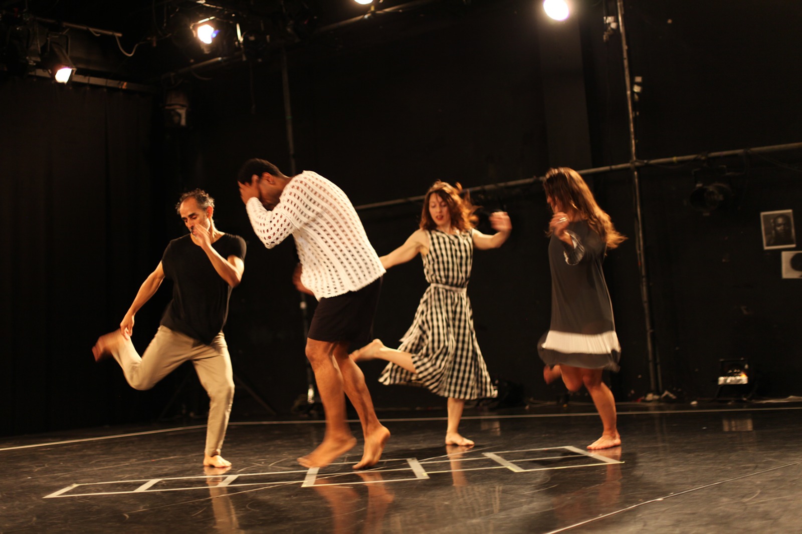 On nous a volé le temps - Compagnie des corps qui bougent - Spectacle de Danse